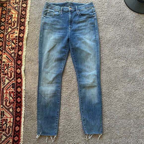 MOTHER High Waisted Looker Ankle Fray Jeans